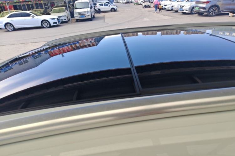 Used Volkswagen C-TREK 2017 1.6L Automatic Comfort Model Roof