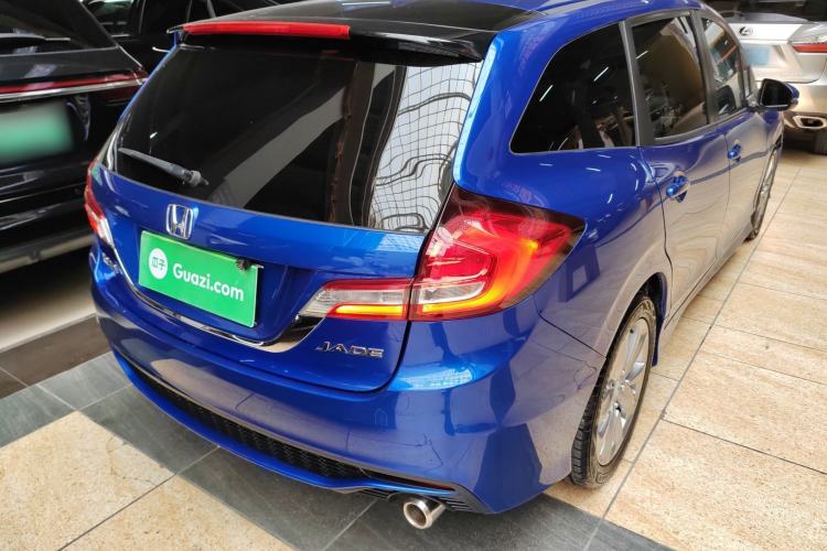 Used Honda Jade 2017 1.8L automatic Comfort version 5 seats
