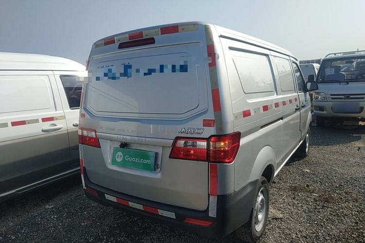 Used Jinbei Hiace X30 2023 1.5L Super-Enjoyment Van 2/5 Seats Non-Air-Conditioned Version SWC15M
