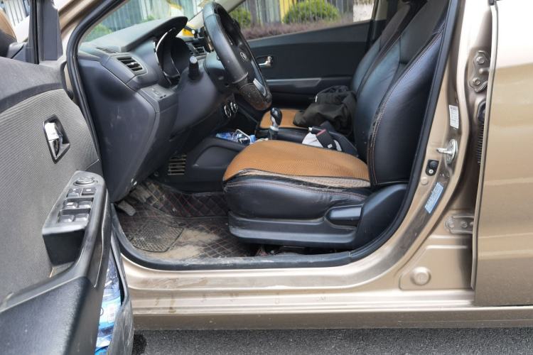 Used Kia K2 2012 Sedan 1.4L MT GLS Commemorative Edition
