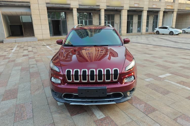 Used Jeep Cherokee 2017 2.0L Superior Edition