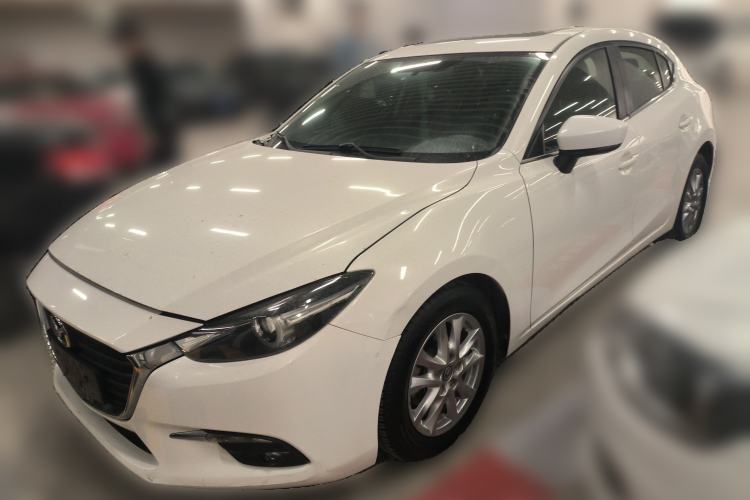 Used Mazda 3 Axela 2017 Hatchback 1.5L Automatic Luxury Model Emission Standard China V