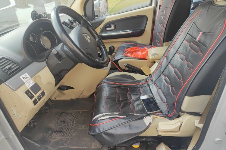 Used CHANGAN KAICHENG Ruixing M90 2017 2.0L Value Edition 6-Seater Hatchback 4G94S