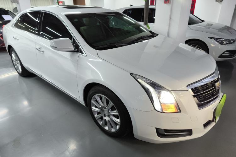 Used Cadillac XTS 2017 28T Tech Edition Front Right 45 Deg