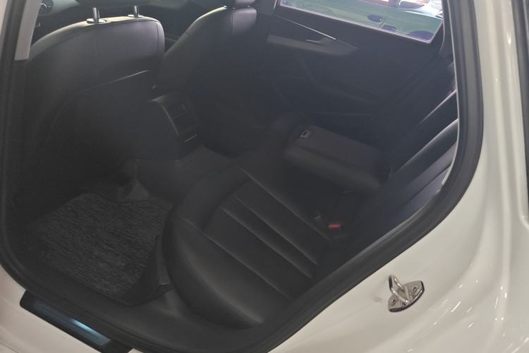 Used Audi A4L 2019 40 TFSI Ambition China VI Interior 1