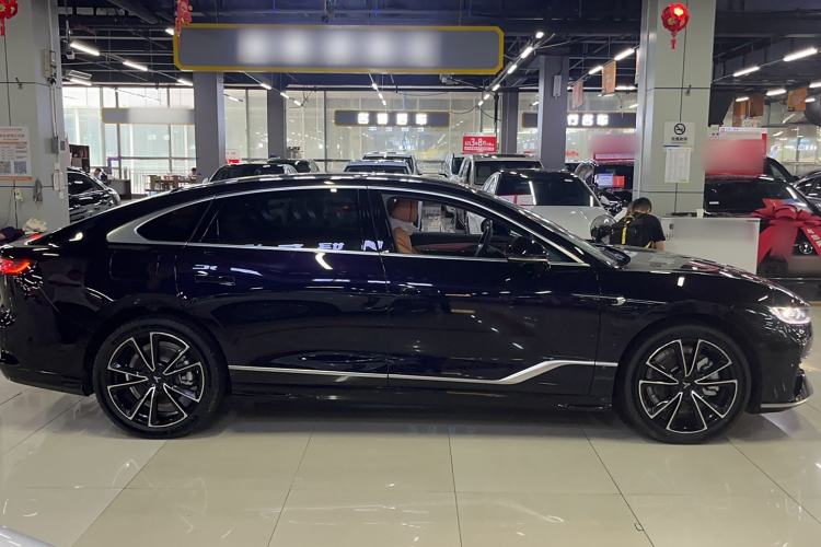 Used VOYAH PASSION 2024 PHEV Four-Wheel Drive Ultra-Long Range Flagship Model