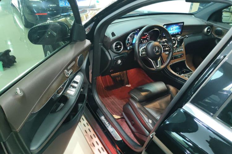 Used Mercedes-Benz GLC 2020 GLC 260 L 4MATIC Dynamic Model