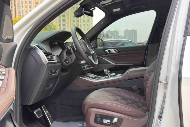 Used BMW X5 2022 Restyled xDrive 40Li Luxury Edition M Sport Package
