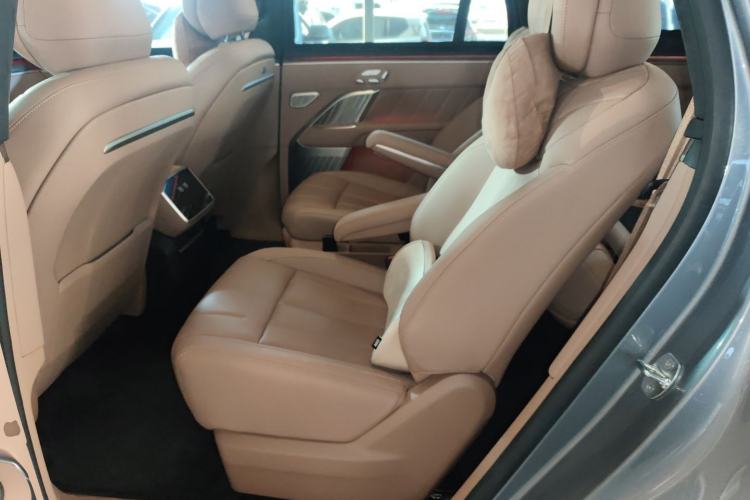 Used ONVO Luxeed L90 2025 Model—Ultra Six-Seater Version