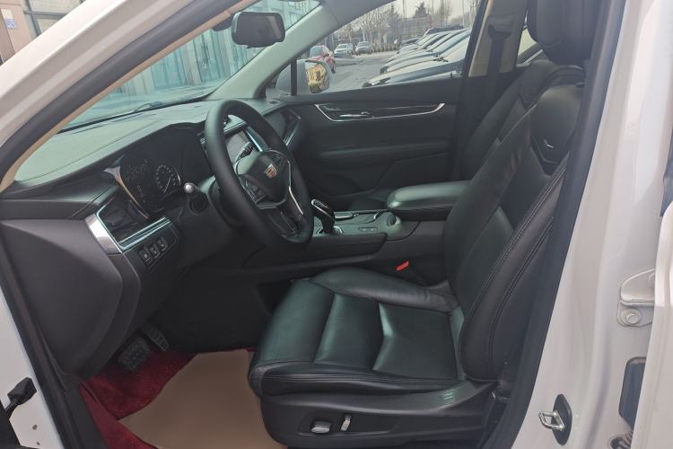 Used Cadillac XT5 2018 25T Luxury Model
