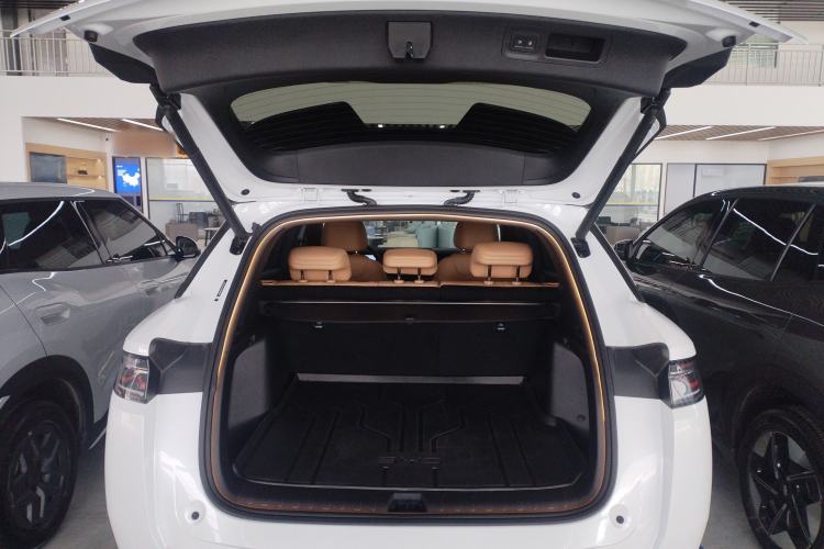 Used BYD Song L DM-i 2024 112 km Beyond Edition