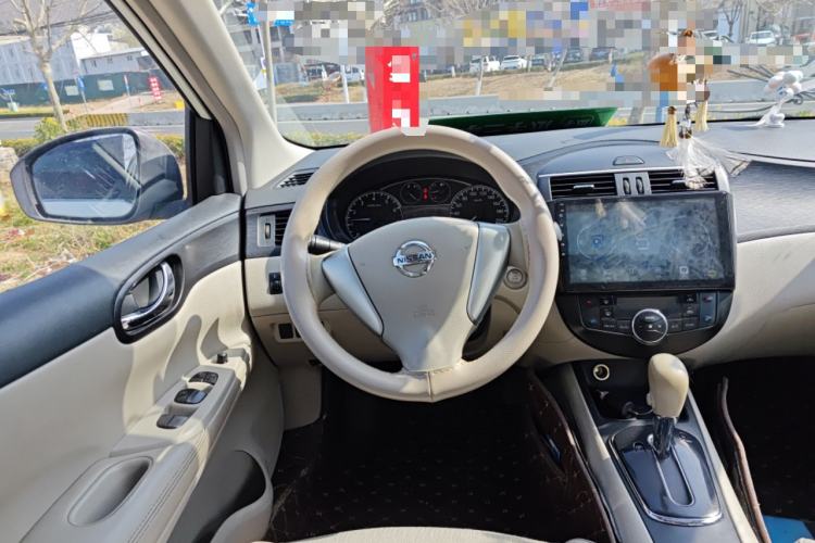 Used Nissan Tiida 2011 1.6L CVT Smart Version
