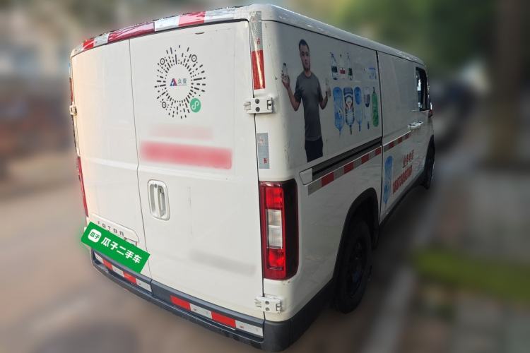 Used Foton Scenic i7 2025 Professional Logistics Short-Wheelbase Front-Wheel Drive Aiyike 41.86 kWh Zhiyuan Edition Flat Roof Single Tire 2 Seats Rear Right 45 Deg