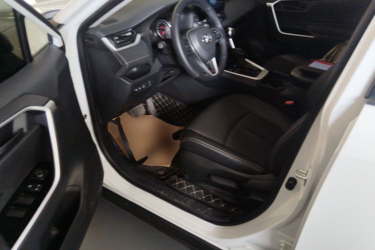 Used Toyota RAV4 2024 2.0L CVT Two-Wheel Drive Urban Edition