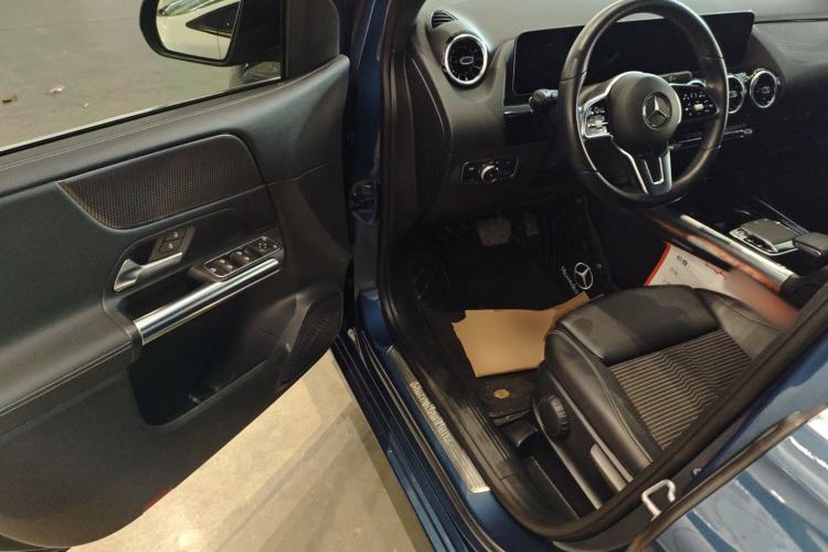 Used Mercedes-Benz B-Class 2020 B 200 Sport Edition Driver Seat