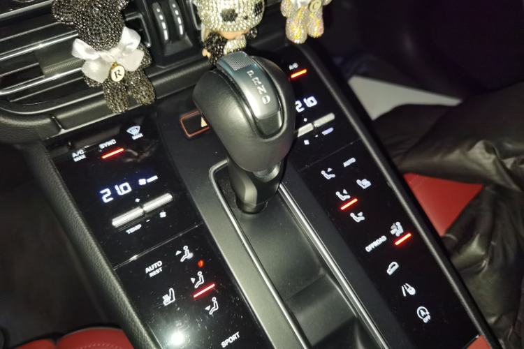 Used Porsche Macan 2023 Macan 2.0T