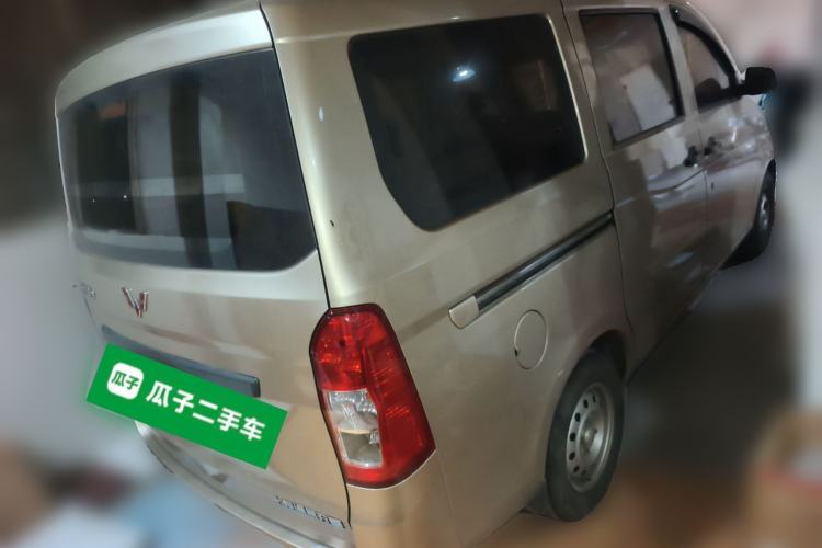 Used Wuling Rongguang V 2015 1.5L Base Version