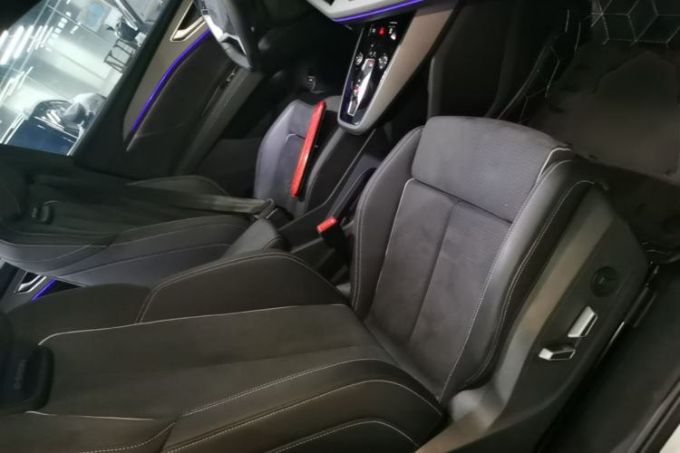 Used Audi Q5 e-tron 2023 40 e-tron Starry Edition Mecha Kit Right Front Seat