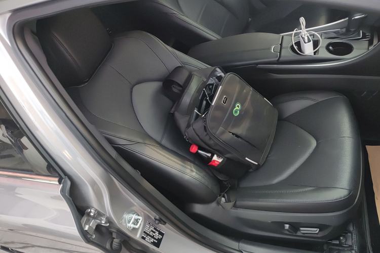 Used Toyota Avalon 2023 2.0L Luxury Edition