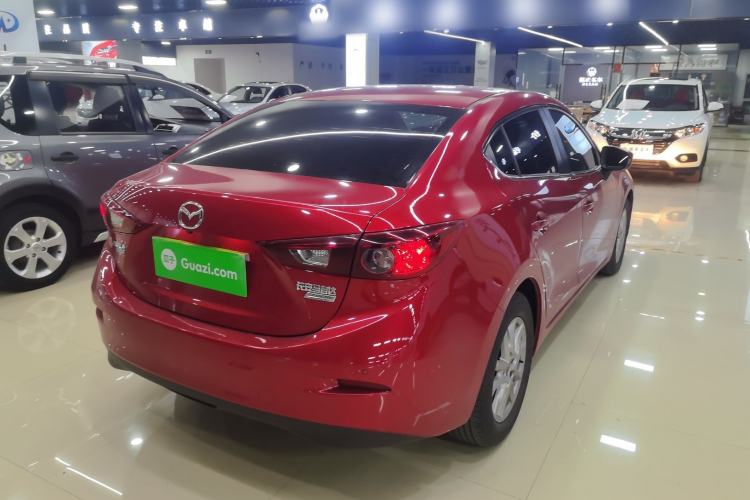 Used Mazda Mazda 3 Axela 2016 Sedan 1.5L Automatic Luxury Model
