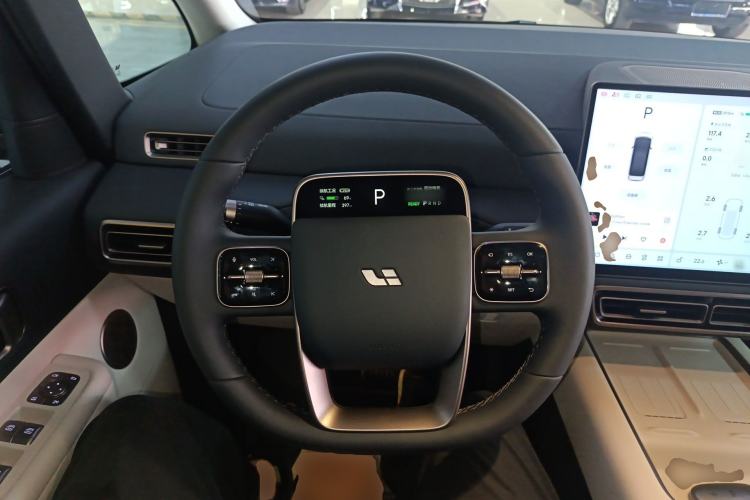 Used Li Auto MEGA 2025 Home Family Special Edition
