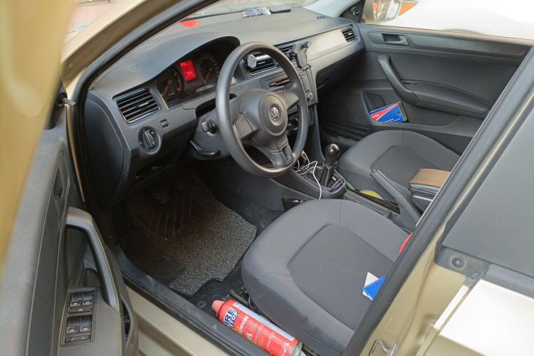 Used Volkswagen Santana 2013 1.4L Manual Fashion Edition Driver Seat