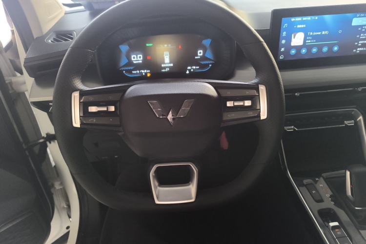 Used Wuling Asta 2022 2.0L DHT Electric-Speed Version