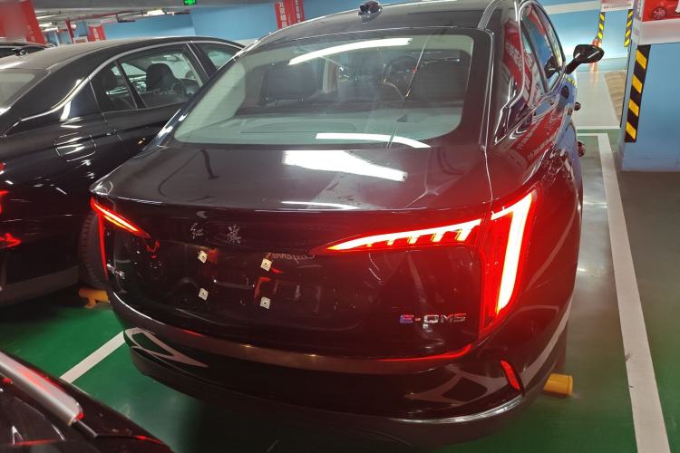 Used Hongqi E-QM5 2024 500km Range Edition
