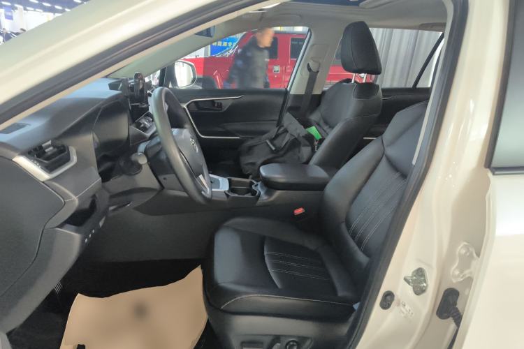 Used Toyota RAV4 2023 Dual-Motor 2.5L E-CVT Two-Wheel Drive Elite Edition