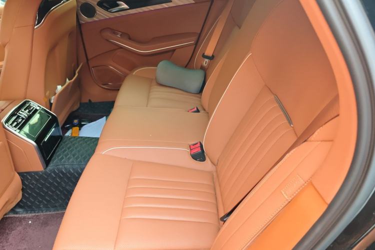 Used Hongqi H9 2023 2.0T Smart Connect Flagship Edition Left Rear Seat