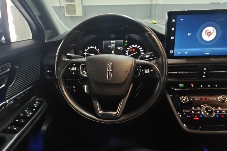 Used Lincoln Corsair 2021 2.0T Two-Wheel Drive Deluxe Edition Steering Wheel