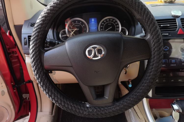Used BAIC E Series 2013 Sedan 1.5L Automatic Lotte Edition Steering Wheel