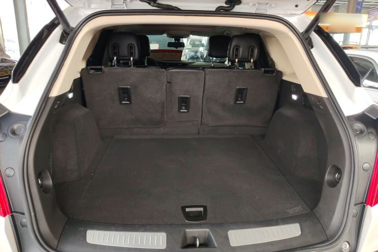 Used Cadillac XT5 2018 25T Luxury Model
