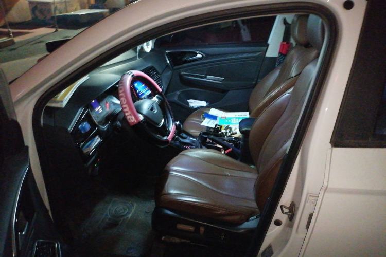 Used Jetta VS5 2021 280TSI Automatic Trend Edition Left Front Seat