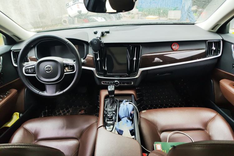 Used Volvo S90 2018 T4 Zhiyuan Edition