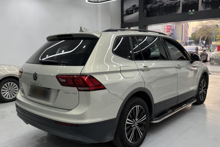 Used Volkswagen Tiguan L 2021 330TSI Automatic Two-Wheel Drive Comfort Edition
