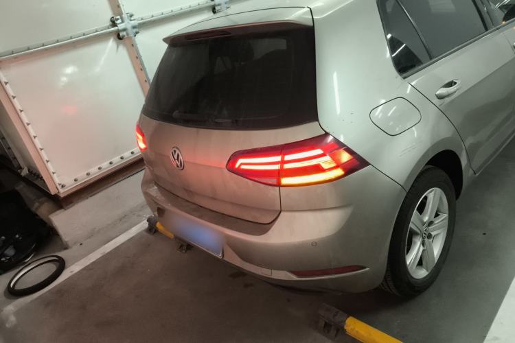 Used Volkswagen Golf 2018 1.6L Automatic Fashion Model
