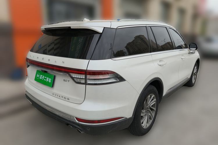 Used Lincoln Aviator 2020 3.0T V6 Four-Wheel Drive Premium Edition Rear Right 45 Deg