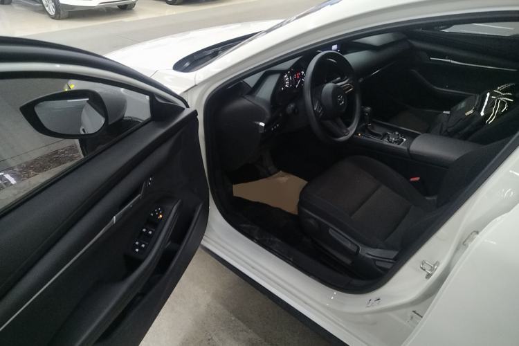 Used Mazda Mazda 3 Axela 2022 2.0L Automatic Zhiqing Edition