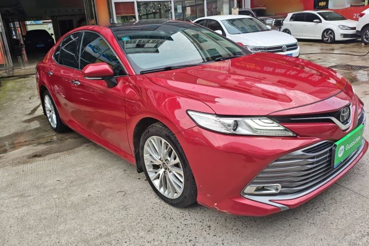 Used Toyota Camry 2018 2.5G Luxury Edition Front Right 45 Deg