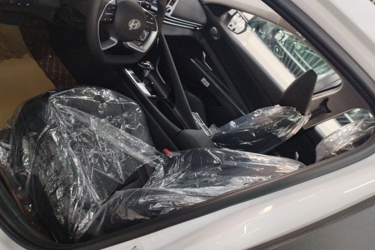 Used Hyundai Elantra 2023 1.5L CVT GLX Elite Edition Left Front Seat