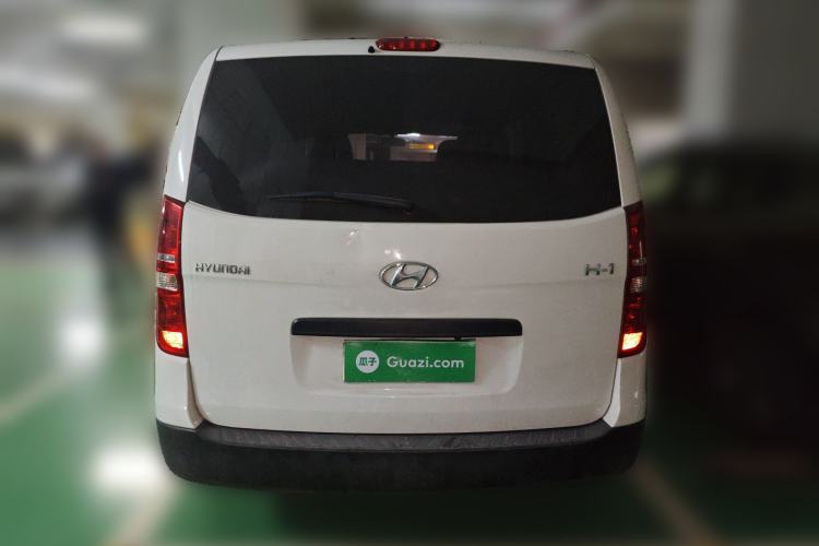 Used Hyundai H-1 Starex 2011 2.4L Comfort Edition
