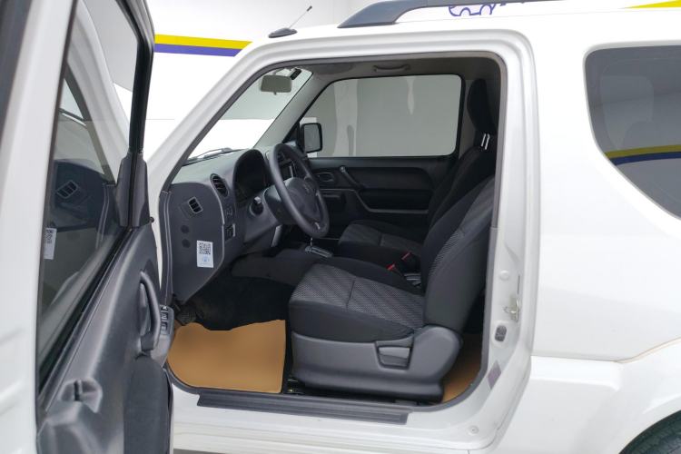 Used Suzuki Jimny 2015 1.3L AT JLX Navigation Edition