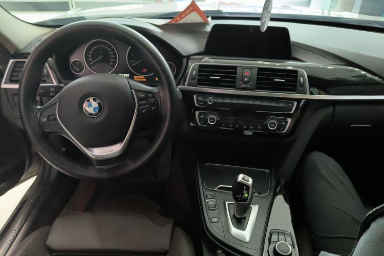 Used BMW 3 Series 2018 320Li Fashion Model
