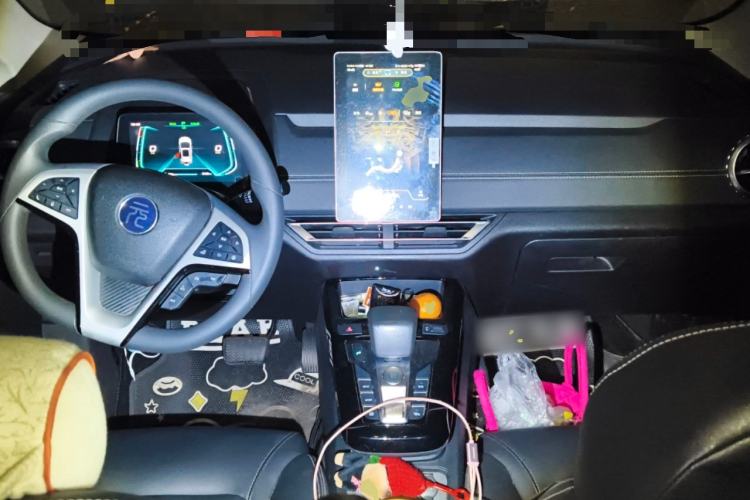 Used BYD Yuan New Energy 2019 EV535 High-Energy Leading Edition Center Console