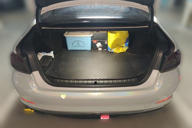 Used BMW 5 Series New Energy 2019 Updated Version 530Le Luxury Package Trunk