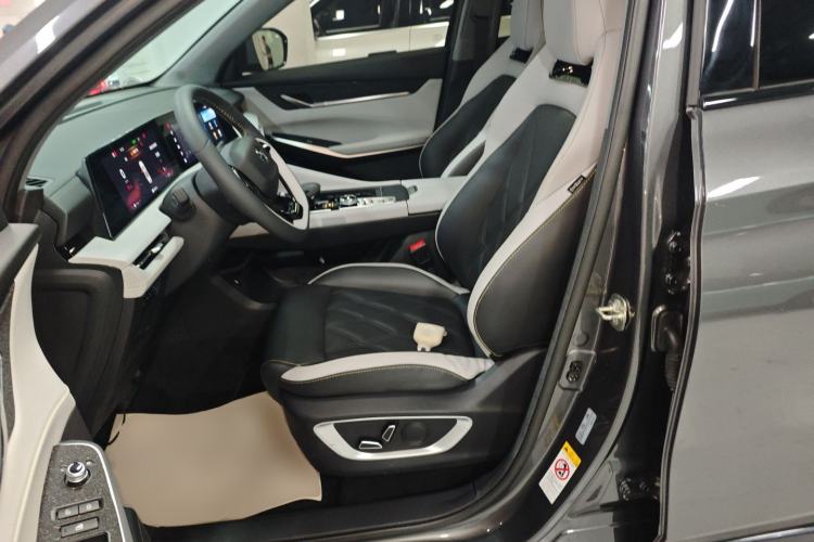 Used CHANGAN CS75 PLUS iDD 2023 ZhiDian iDD Smart Leading Model Left Front Seat