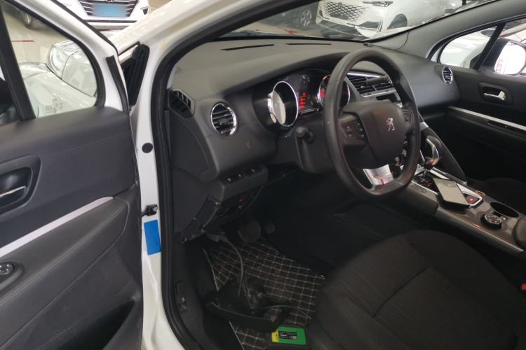 Used Peugeot 3008 2016 1.6THP Automatic Classic Edition Driver Seat