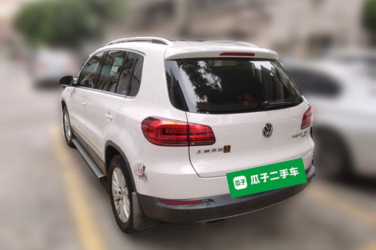 Used Volkswagen Tiguan 2015 2.0 TSI Automatic All-Wheel Drive Luxury Edition Rear Left 45 Deg