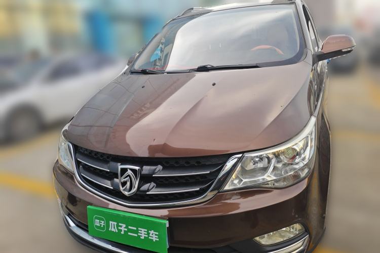 Used Baojun 730 2016 1.5L Manual Comfort Version 7 Seats China V Emission Standard Exterior 1